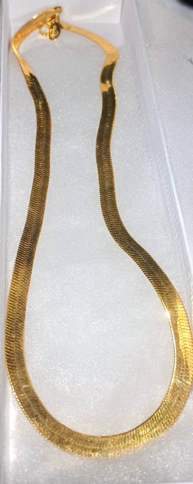 Gold Tone Flat Herringbone Chain Necklace w/ Lobster Clasp No Stone