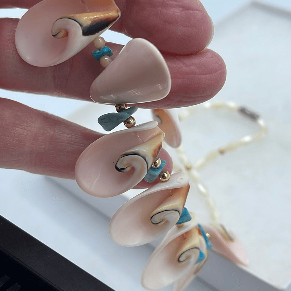 Vintage Conch – turquoise and mother of pearl 17” necklace.