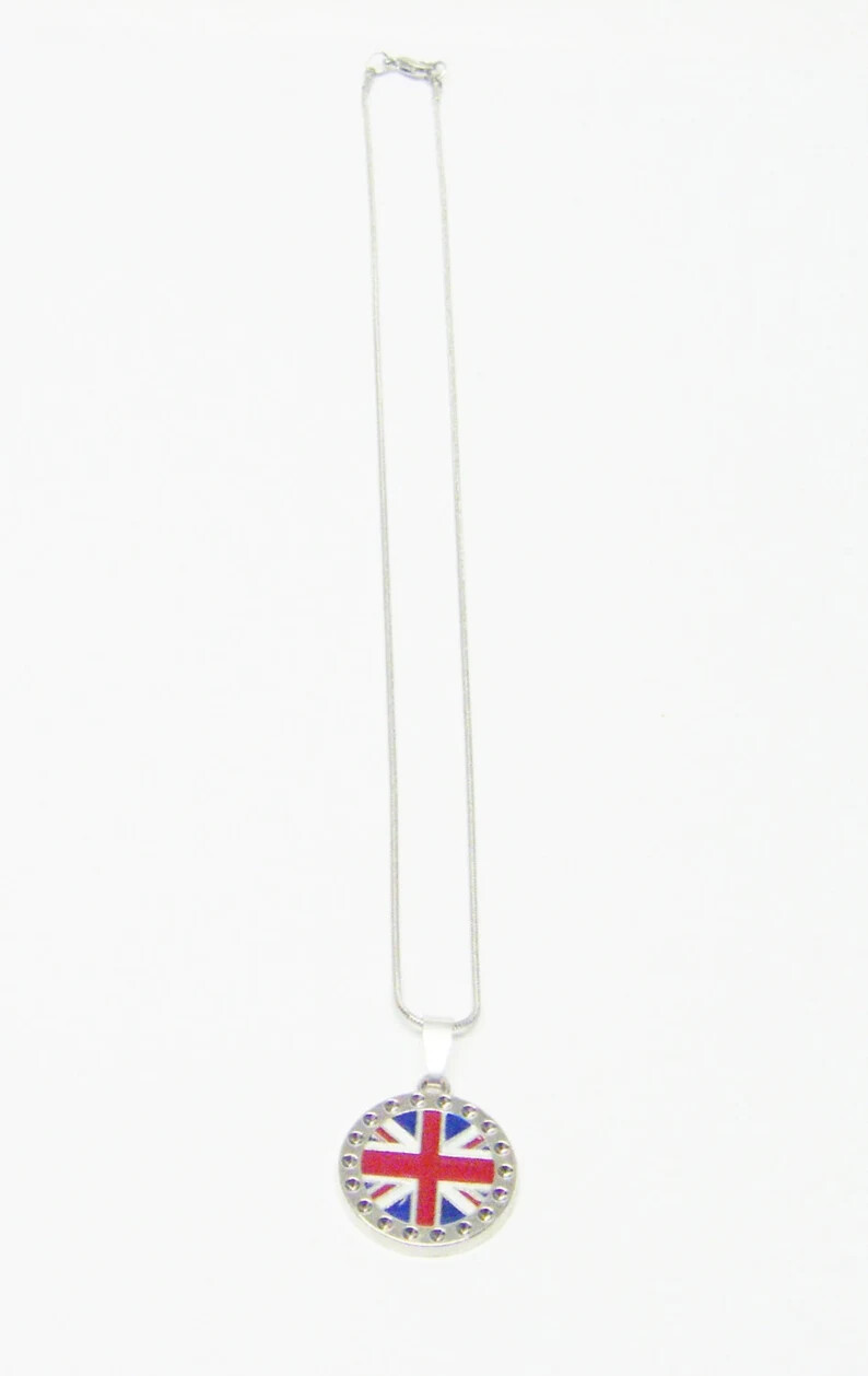 Round Silver Plated United Kingdom Flag Charm w/Rhinestone Necklace