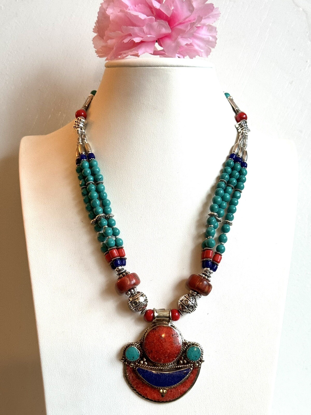 Stunning multi strand tribal theme handcrafted inlay stone pendant necklace 19”