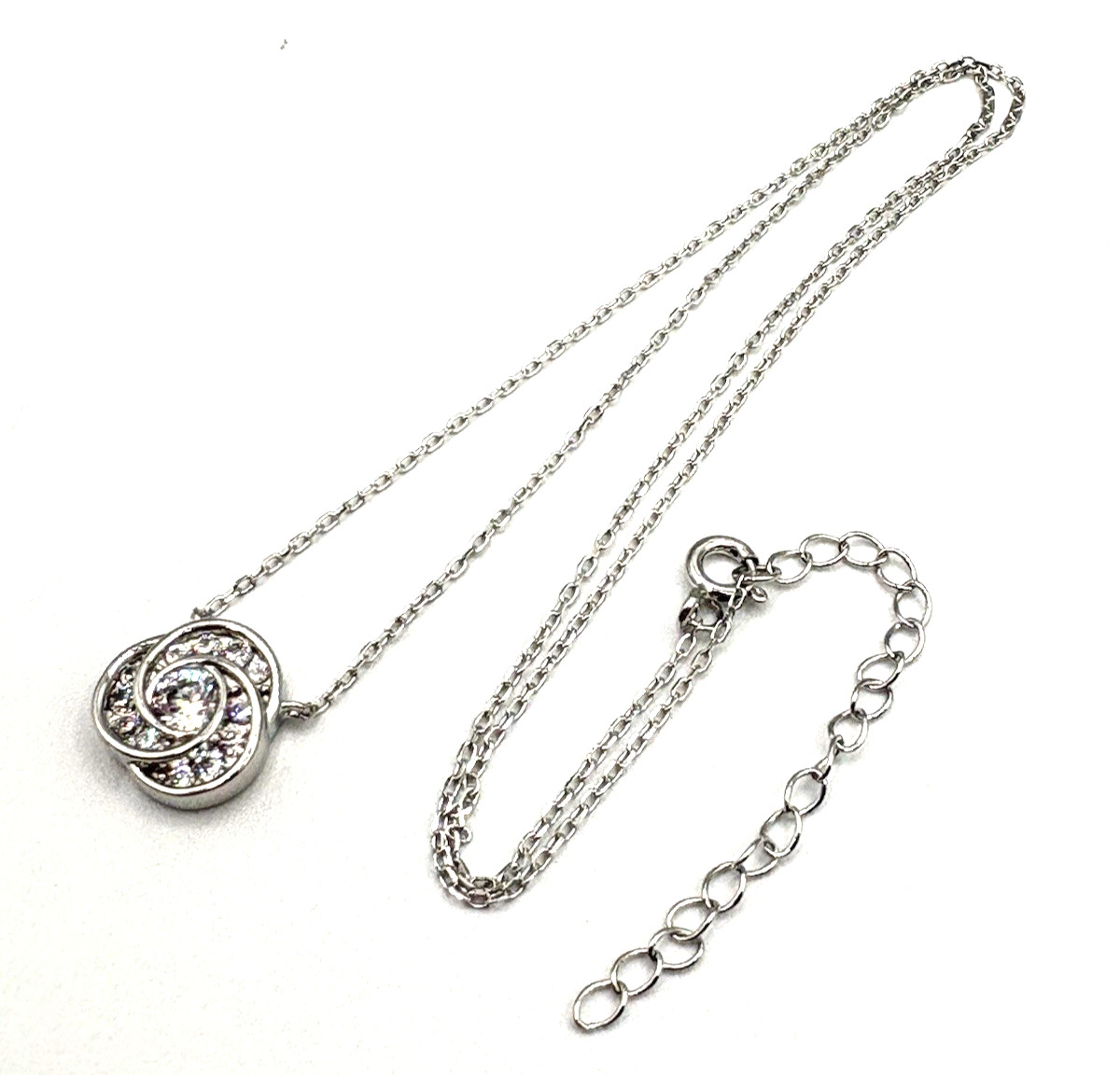 925 Sterling Love Knot CZ Stationary Pendant Necklace in Excellent Condition