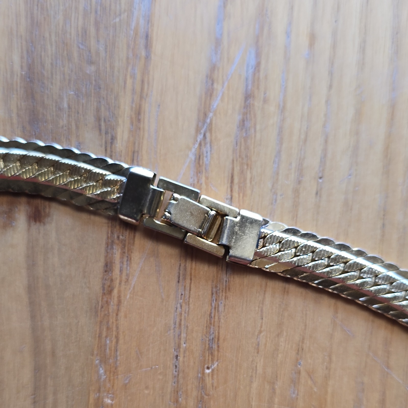 Gold Tone Herringbone Chain Necklace Metal Box Clasp No Stone