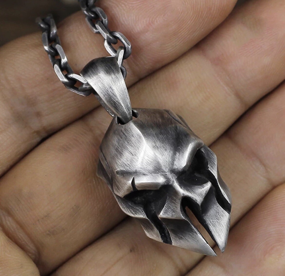 Men’s Fashion Jewelry Silver Skull Roman Warrior Helmet Pendant Necklace 157