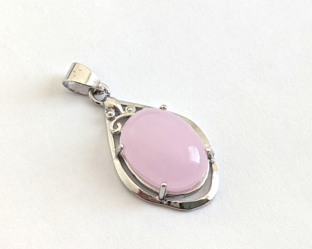 CuteNatural 16×12 Pink Chalcedony Oval Pendant,in White Gold Plating Setting New