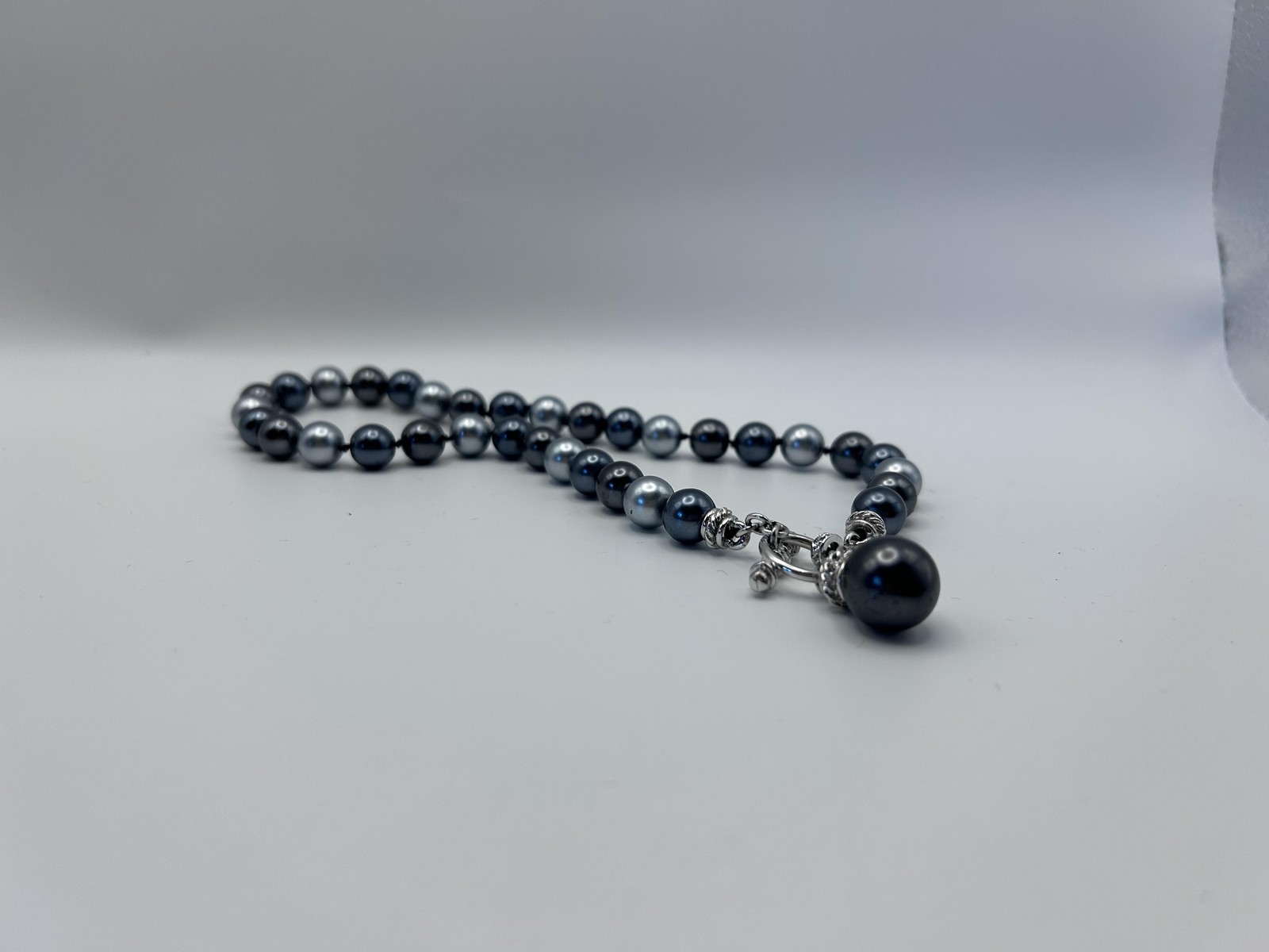 Necklace Gray Imitation Pearl Beaded Round Pendant Toggle Statement Fashion