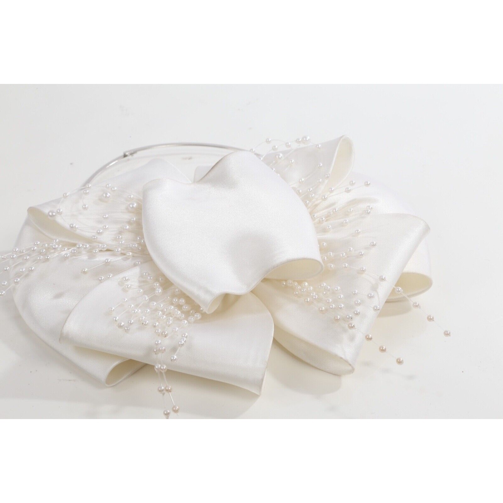 Vintage White Satin Silk Bow Pearl Choker Beaded Ribbon Necklace Bridal Gift