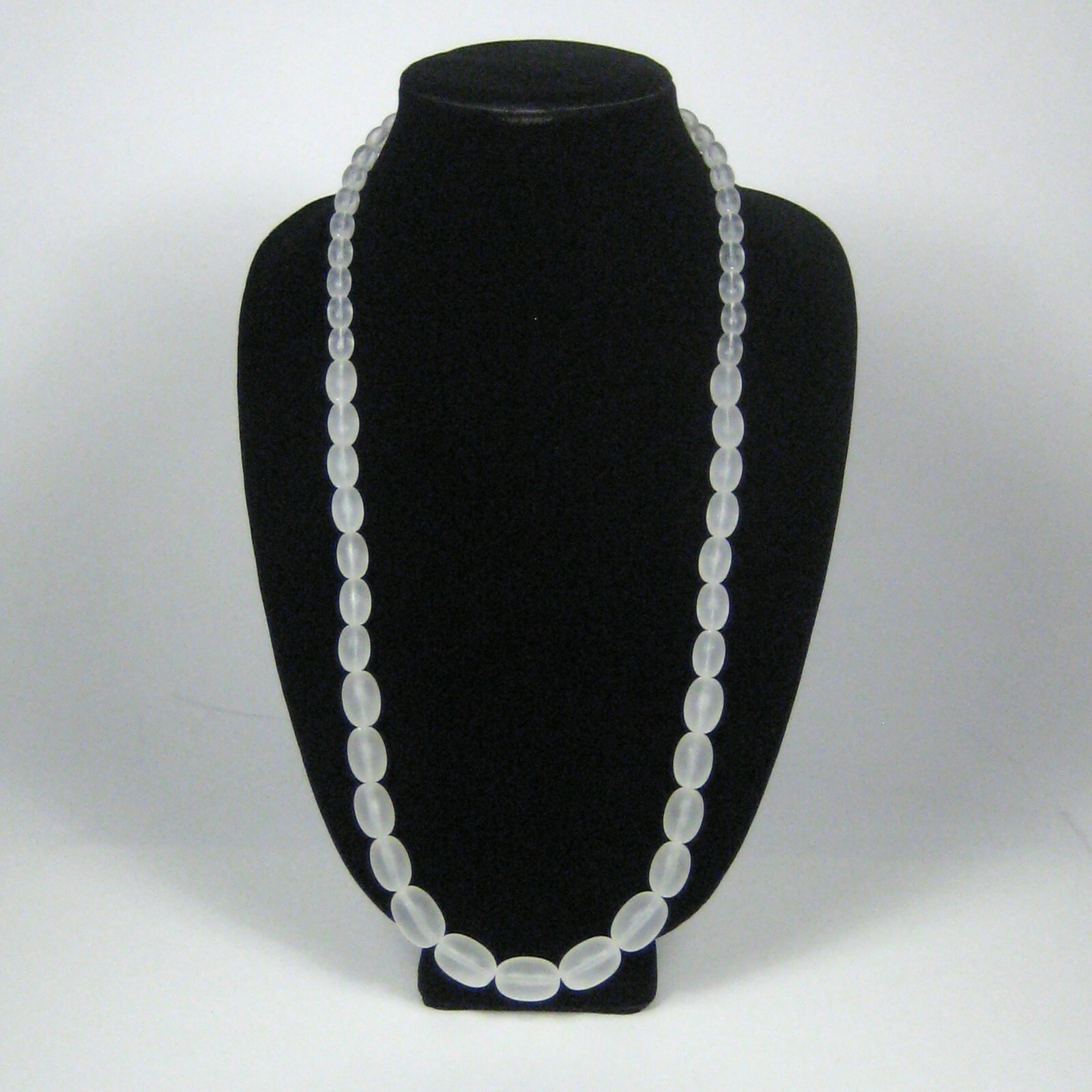 Colorless Beaded Necklace Strand 33 in Silvertone Plastic Graduated Jewelry