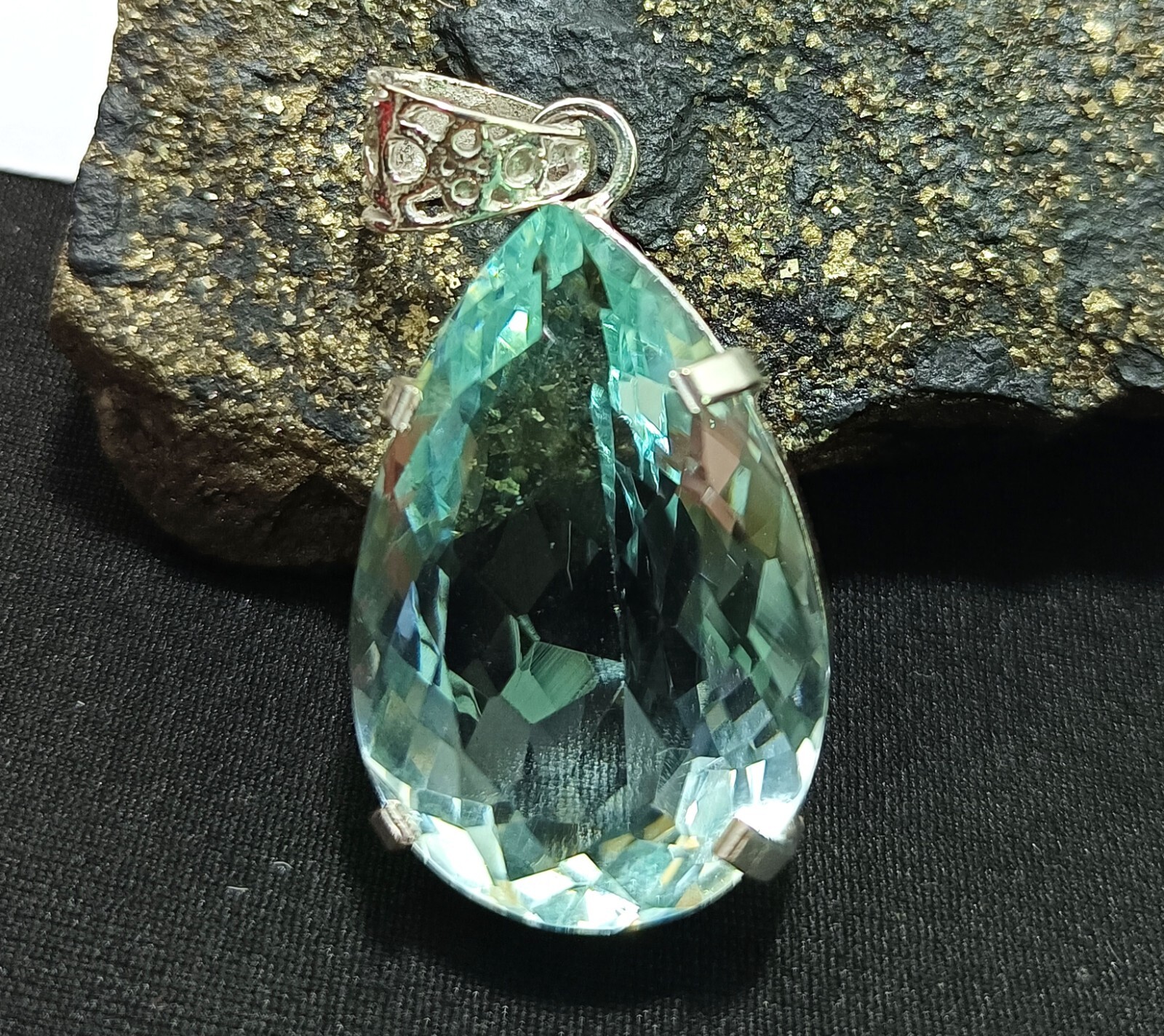 Natural 60.20 Ct Brazilian Pear Cut AQUAMARINE Topaz Pendant 925 Silver Gemstone