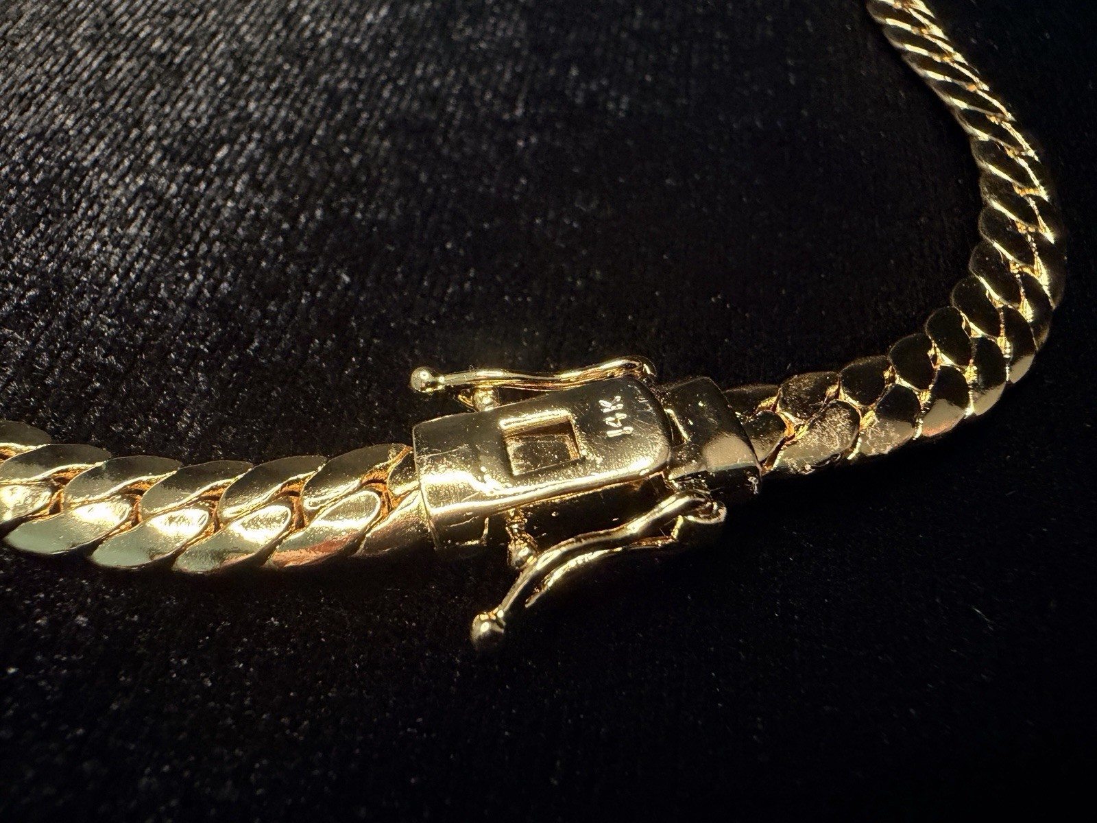 Miami Cuban 30in 6MM 14K Gold Filled Necklace W/Box Lock. BRAND NEW