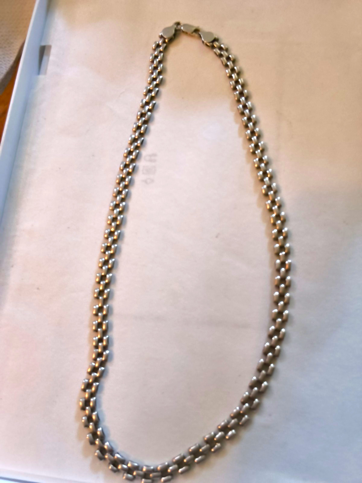 Silver Round Link Chain Necklace, Metal Chain Style, Lobster Clasp Closure 16 In