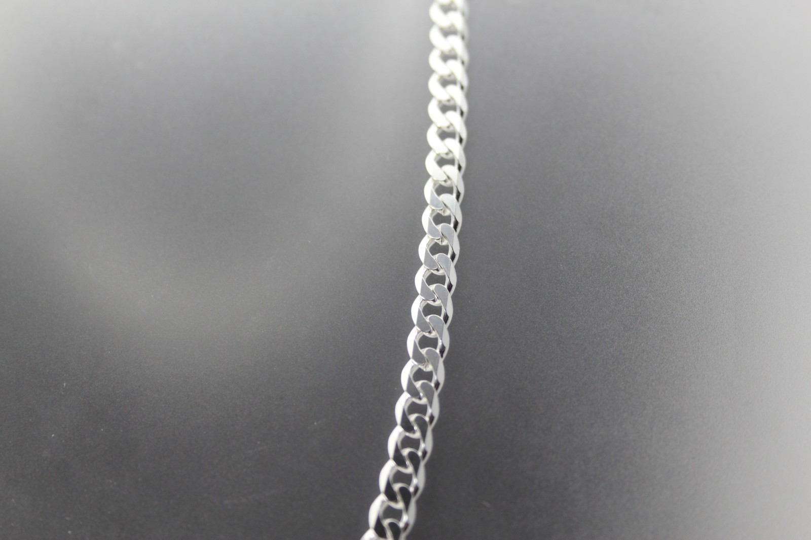 Sterling Silver 925 Flat Curb Link Chain Necklace 26.2 Grams, 22″l, (NEC5976x)
