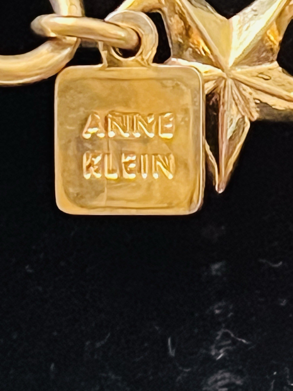 Anne Klein Vintage Gold Tone Star Choker Necklace with Matching Earrings Set 16”