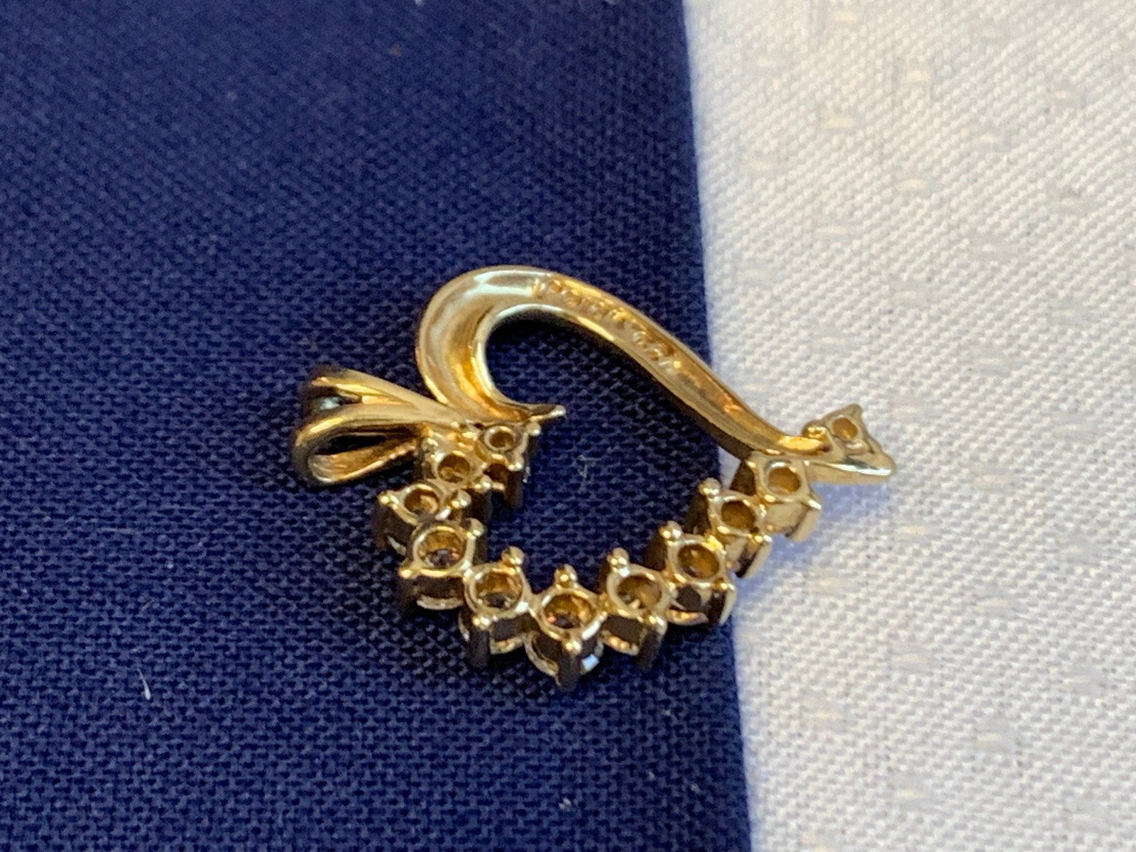 10K Yellow Gold Heart Pendant 1.87g Fine Jewelry Cubic Zirconia Charm *READ*