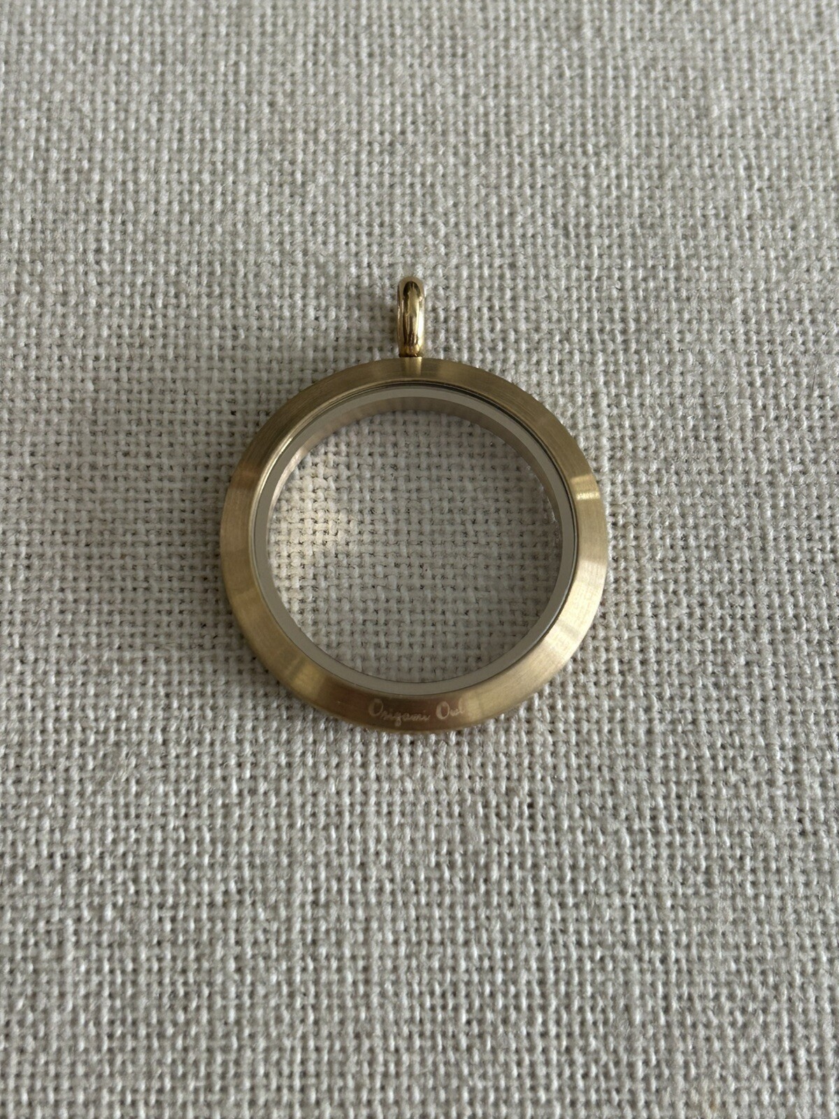 Origami Owl LK4003 Large Gold “BASE ONLY” Twist Locket “New”