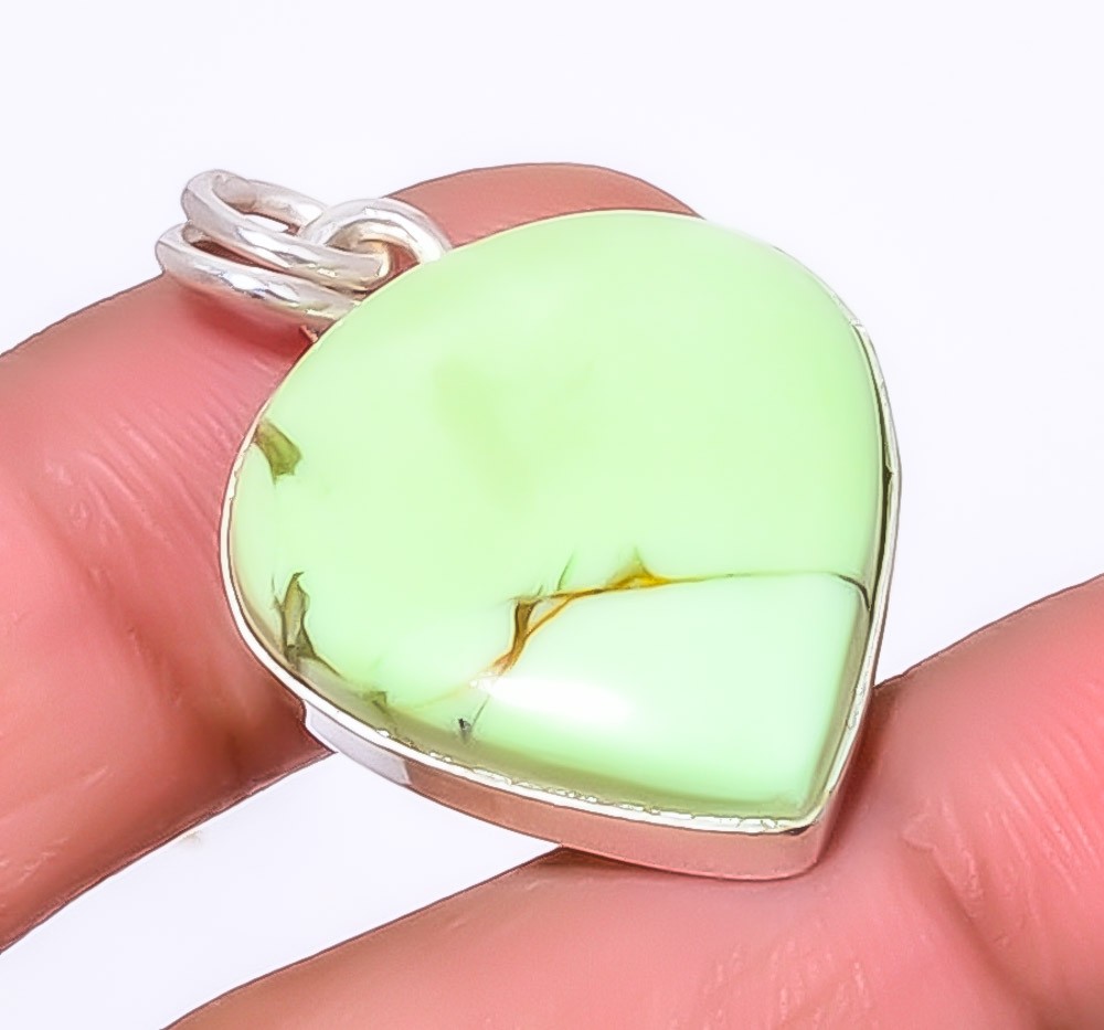 Lemon Chrysophrase – Tanzania Gemstone 925 Sterling Silver Pendant 1.25″ A399