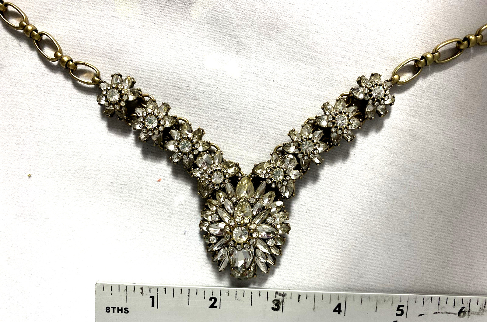 Beautiful elegant Chloe & Isabel Starburst Clear Rhinestone Necklace Wedding