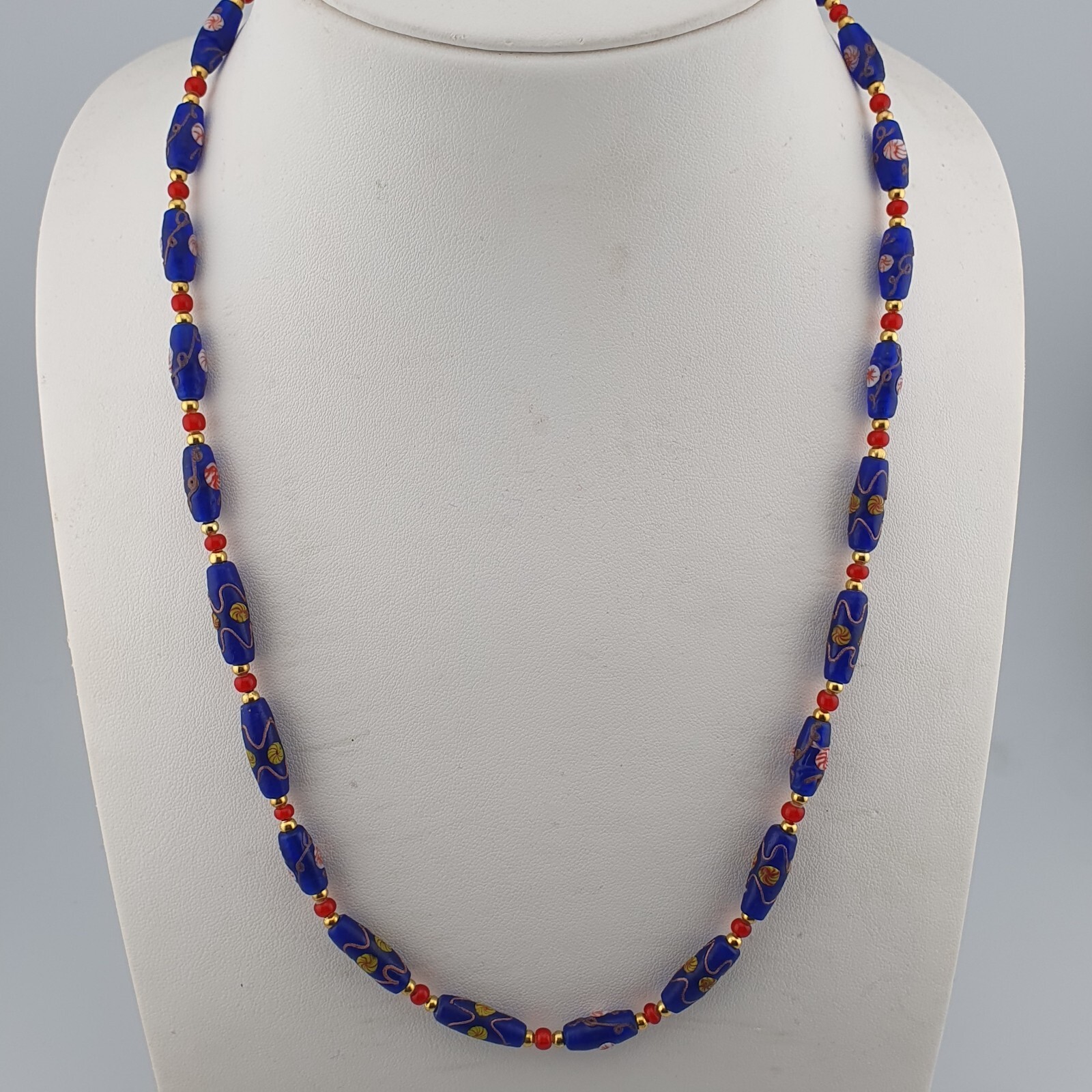 Amazing Vintage Venetian Style Floral Glass With WhiteHeart Glass Beaded Necklac