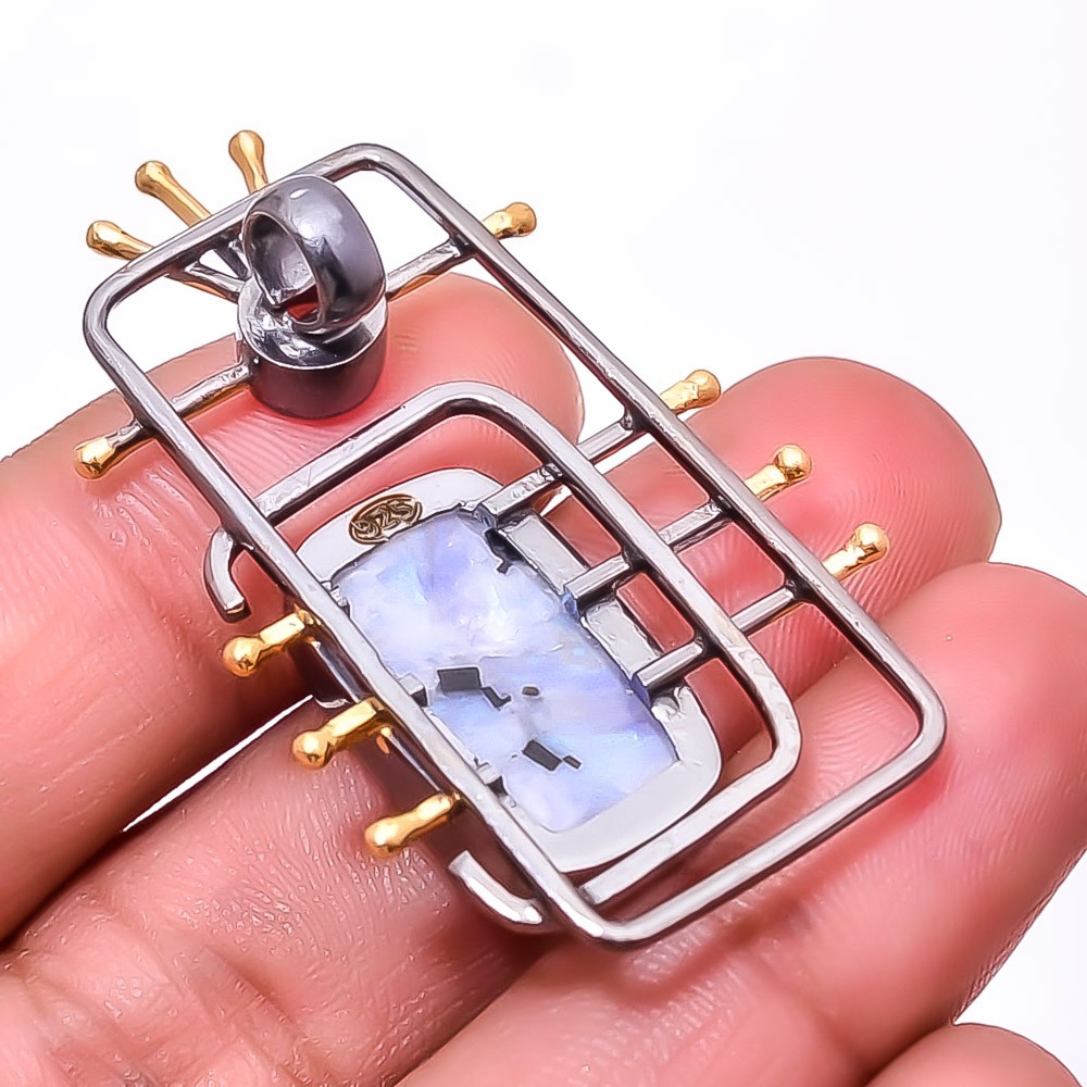 Rainbow Moonstone Black And Gold Plated 925 Silver Jewelry Pendant 1.56″ P840025