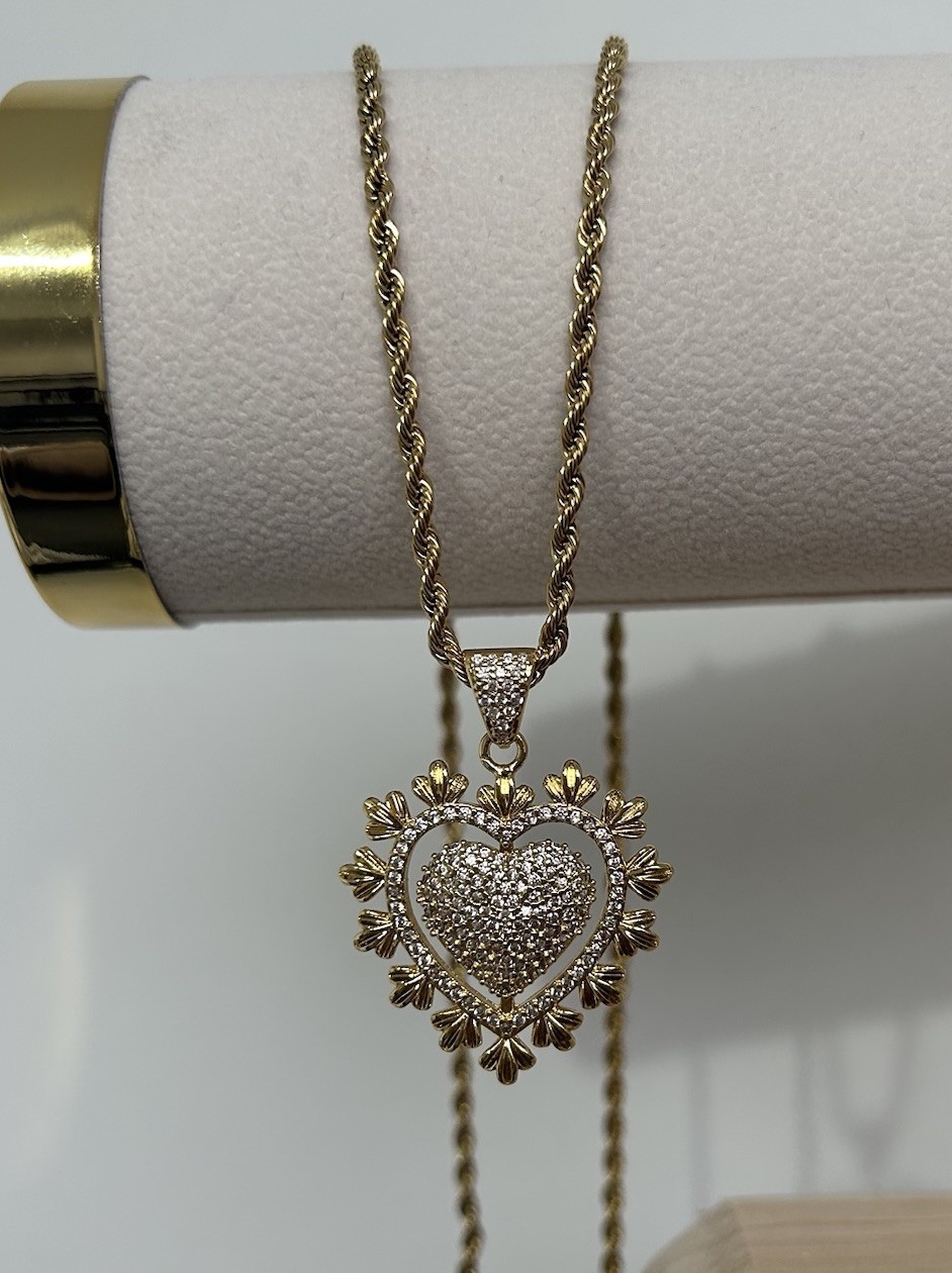 Large 9K Vintage CZ Heart Pendant Necklace 50cm Rope Chain 9ct Gold Filled