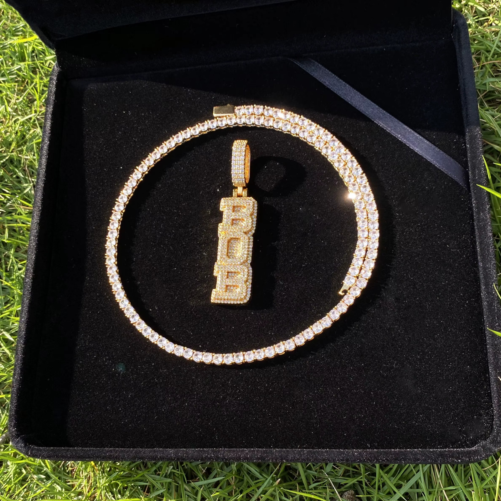 Custom Vertical Chain Iced Out Hip Hop Pendant Necklace