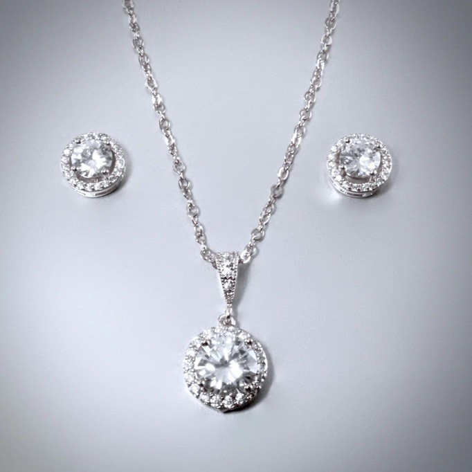 2.0Ct Round Cut Diamond Lab-Created Halo Women Jewelry Set 14K White Gold Plated
