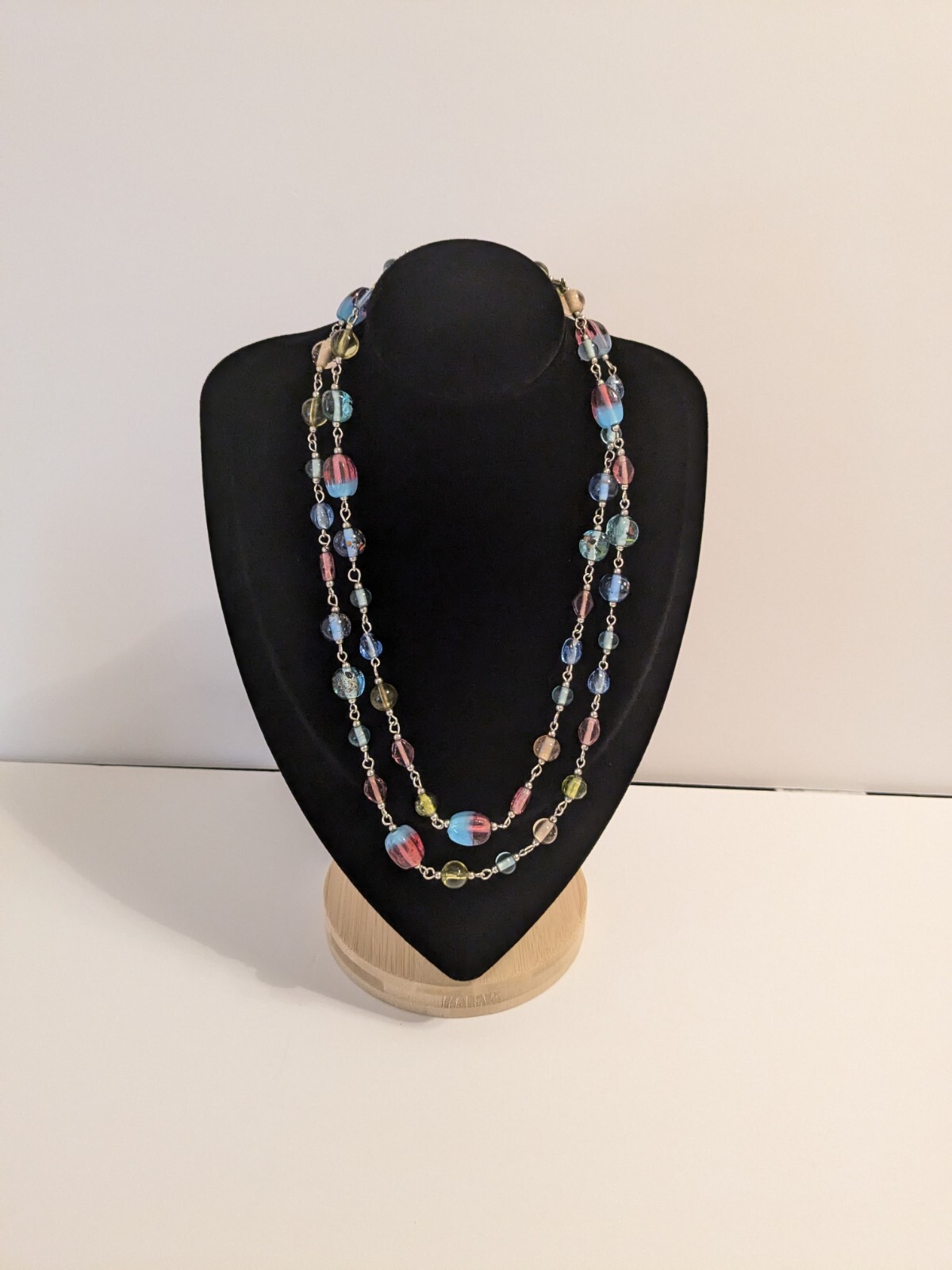 Infinity Style Multicolor Glass Bead Necklace. Silver Tone. 40″. Various Shapes.