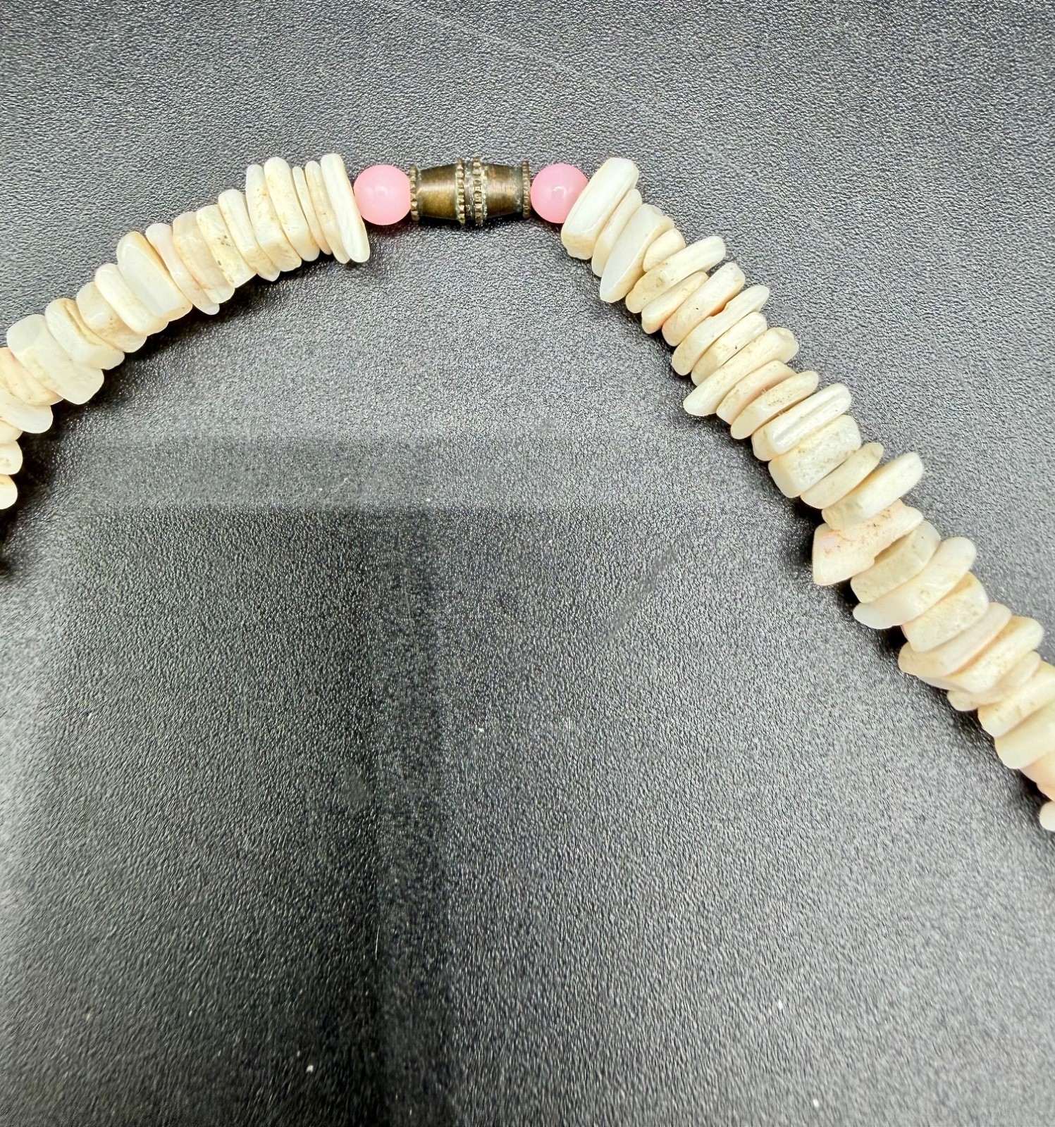 Vintage Pink Queen Conch Shell Statement Necklace Chunky Boho Heishi 1970s 26″