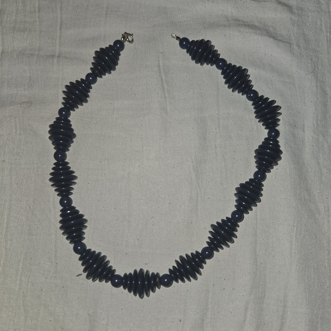 Vintage Navy Blue Acrylic Disc Bead Necklace Statement Choker Graduated Retro