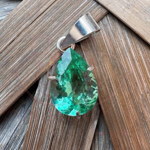 27.65 Ct Certified Natural Green Tourmaline Pendant In 925 Silver – Flawless Gem