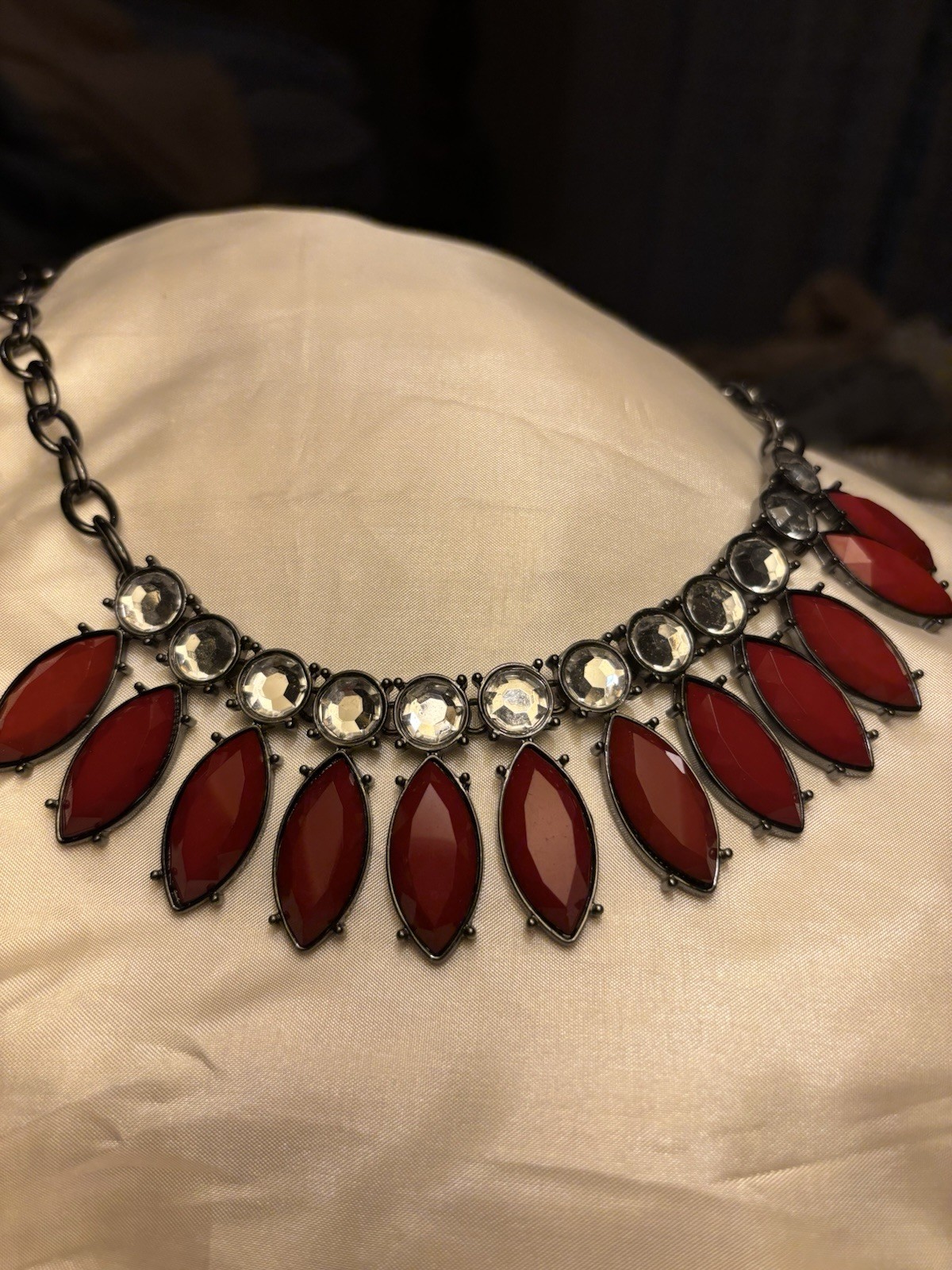 Red & Black Tone Bib adj. Cable Chain. Fashion Pretty piece.