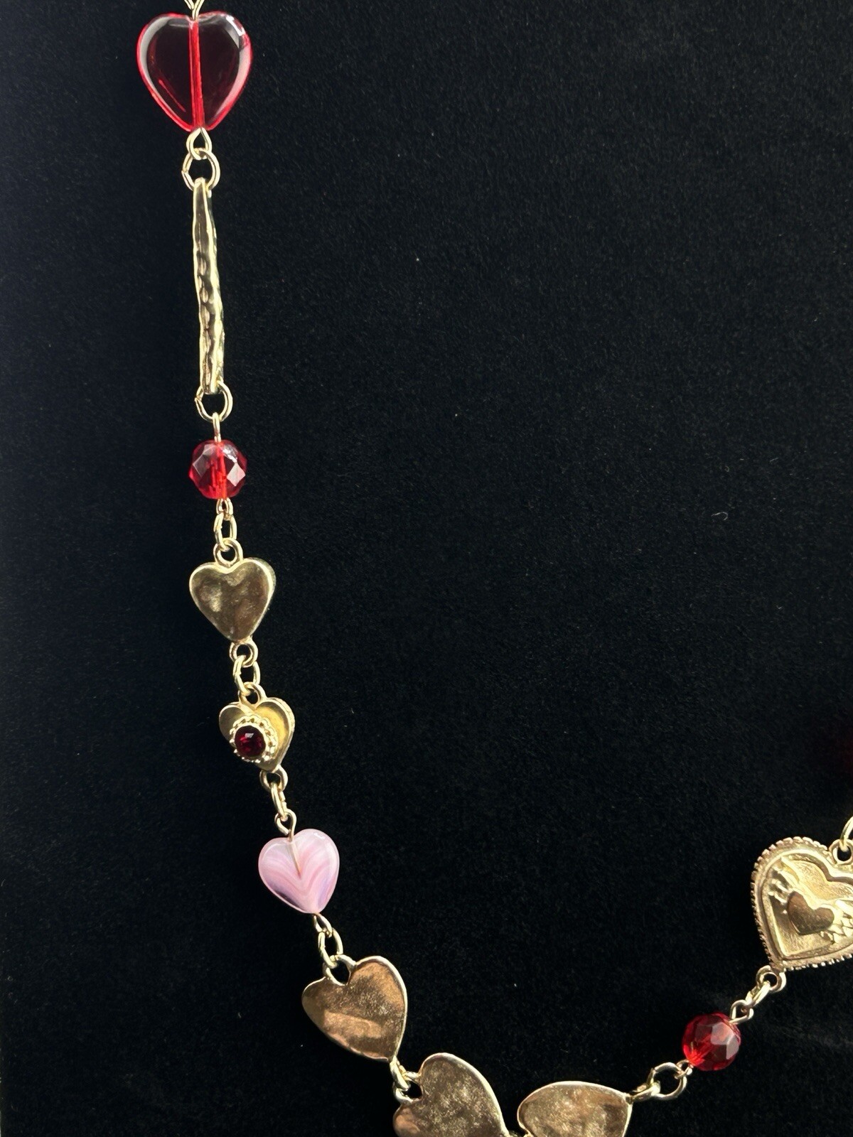 New Hearts Red and Pink Gold Toned Necklace