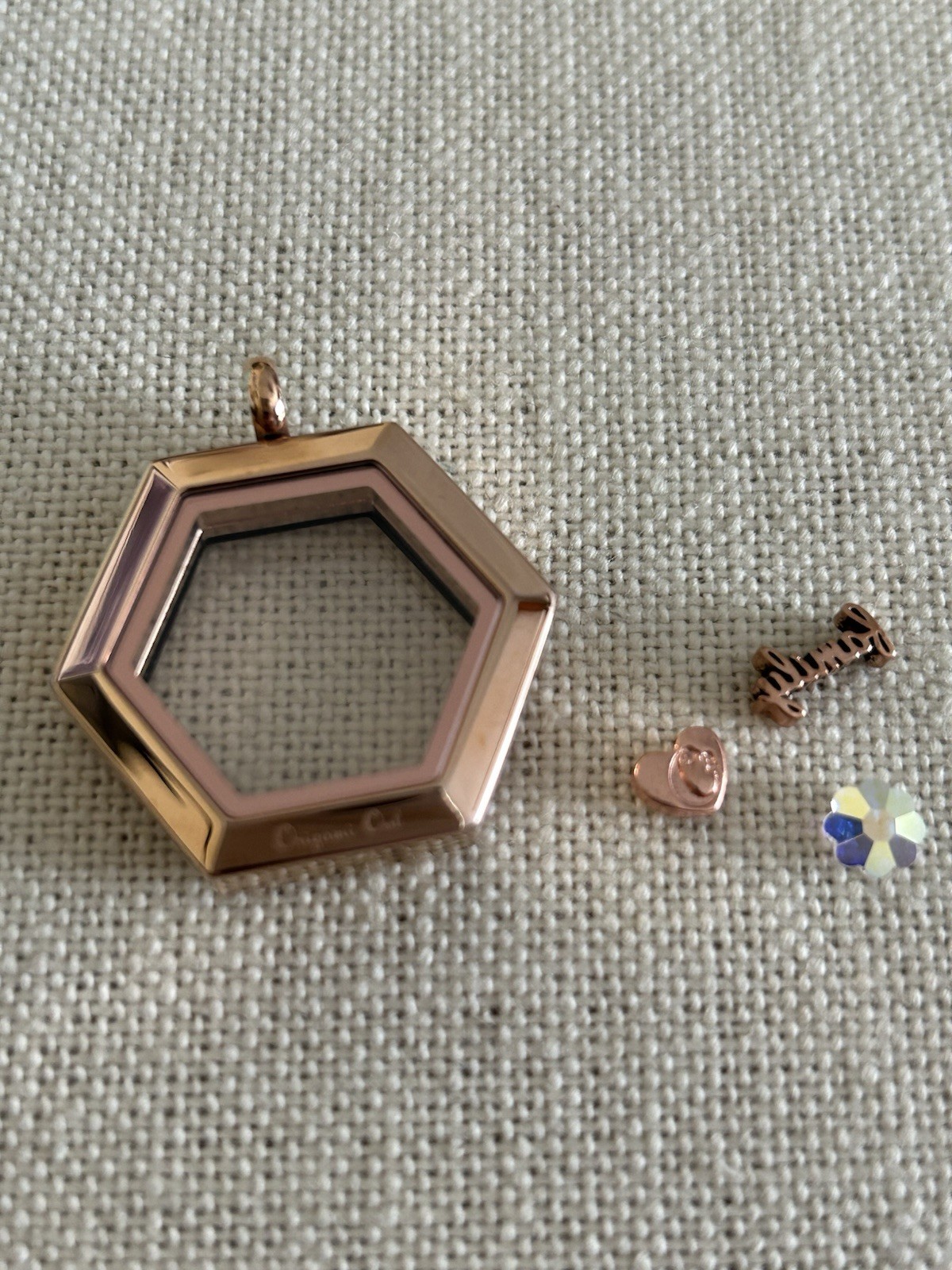 Origami Owl Medium Rose Gold Hexagon Hinge Closure Locket w/Charms “New in Box”
