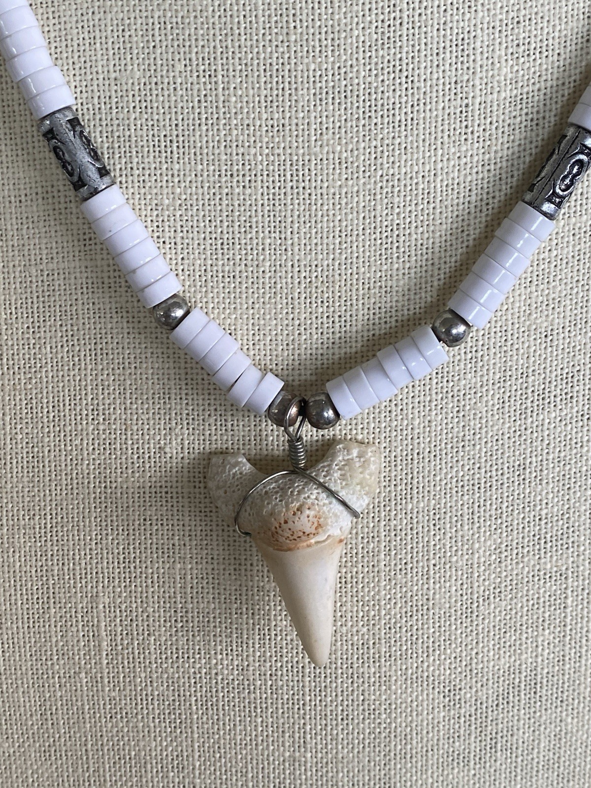 Adult Jewels Tiger Shark Tooth Necklace White Silver Beaded Chain Unisex 22”
