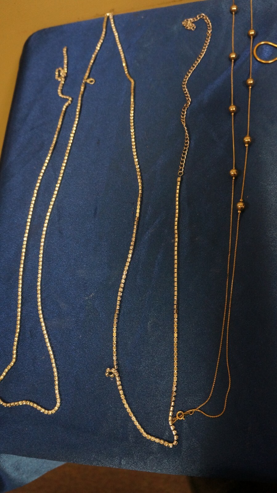 LOT OF 6 COSTUME JEWELRY-5 NECKLACES-1 BRACELET UNKNOWN STONE