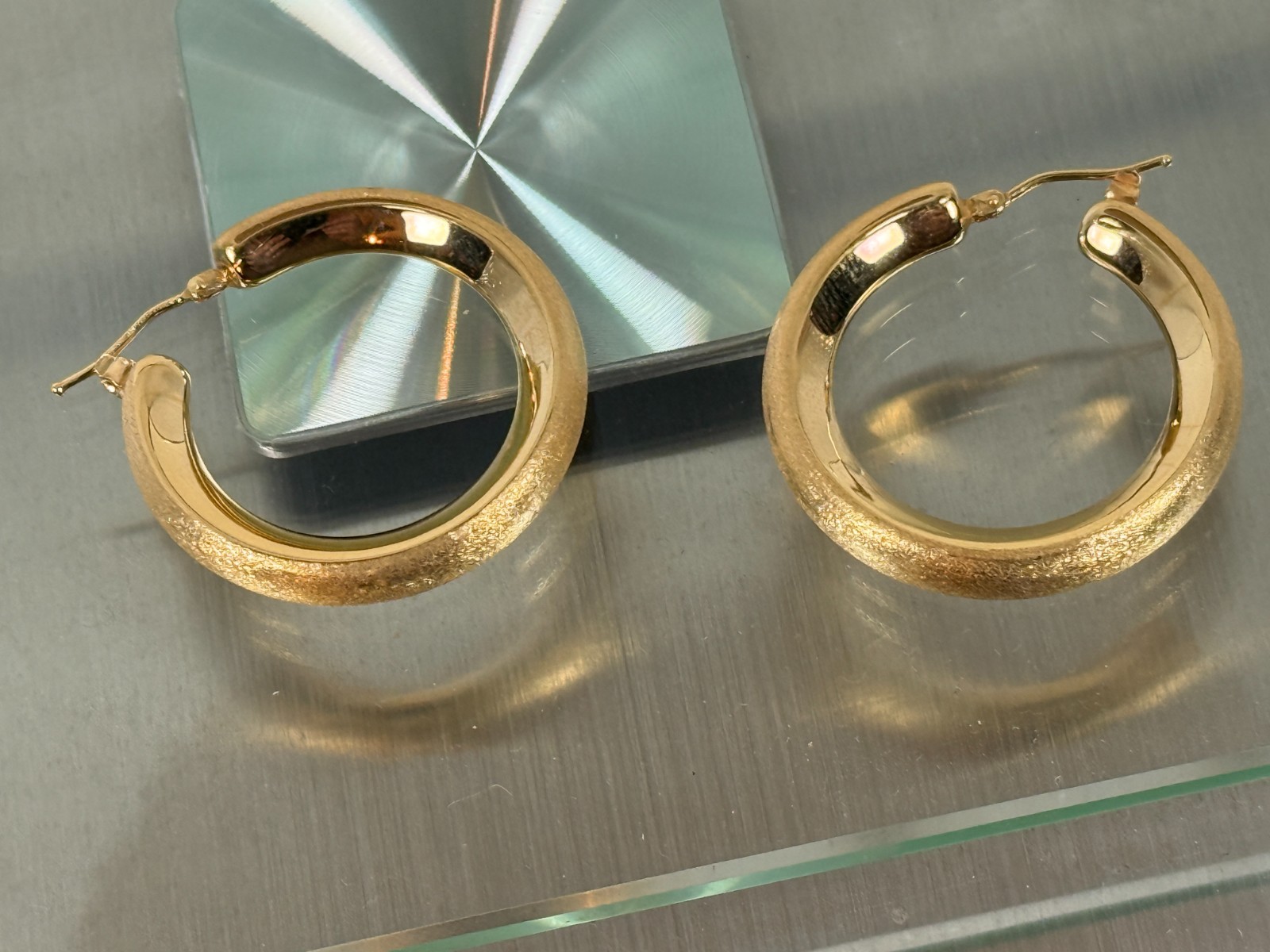 VOGA Collection 18K Gold Electroform Choice of Finish Hoop Earrings – SATIN 1″