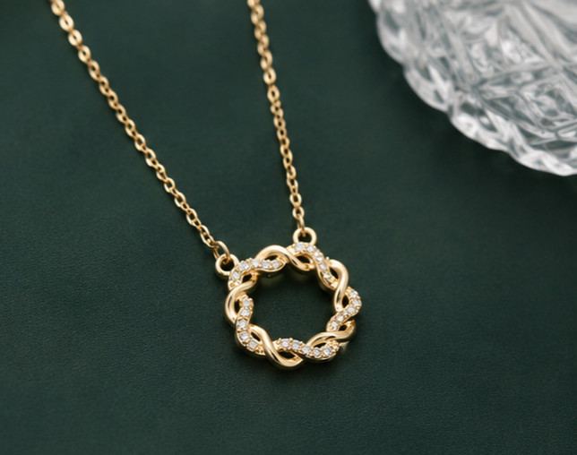 1Ct Round Cut Simulated Diamond Stunning Pendant Necklace 14K Yellow Gold Plated