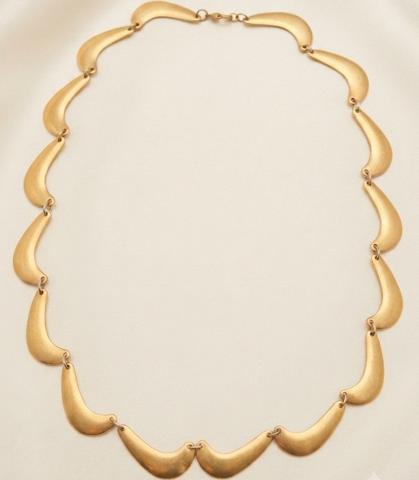 Gold Tone Wave Link Chain Necklace Metal No Stone 0 Gemstones Gold Color