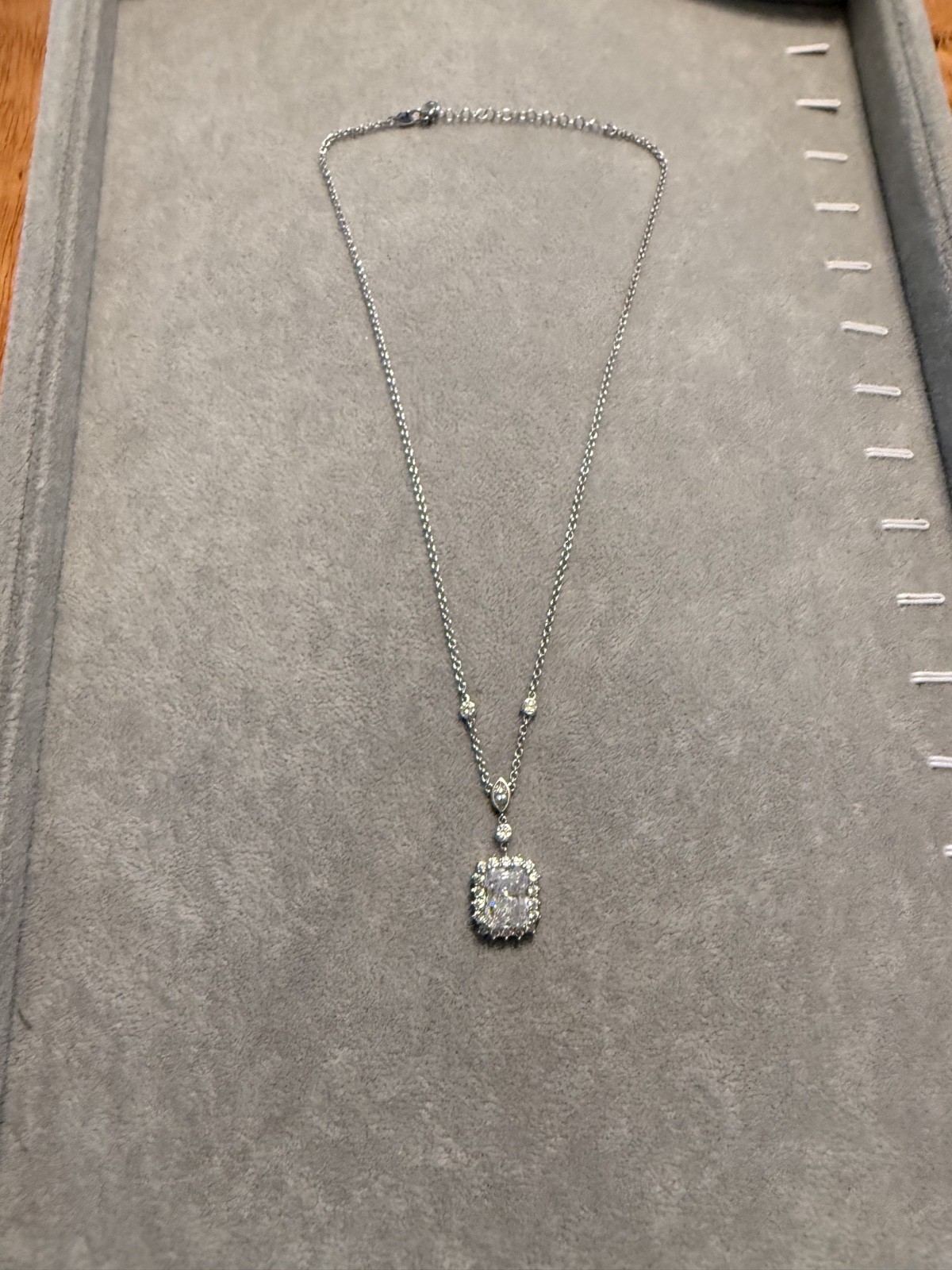 BRAND NEW Sterling Silver Platinum-Bonded 1.55CTW Cushion-Cut Halo Necklace JB1