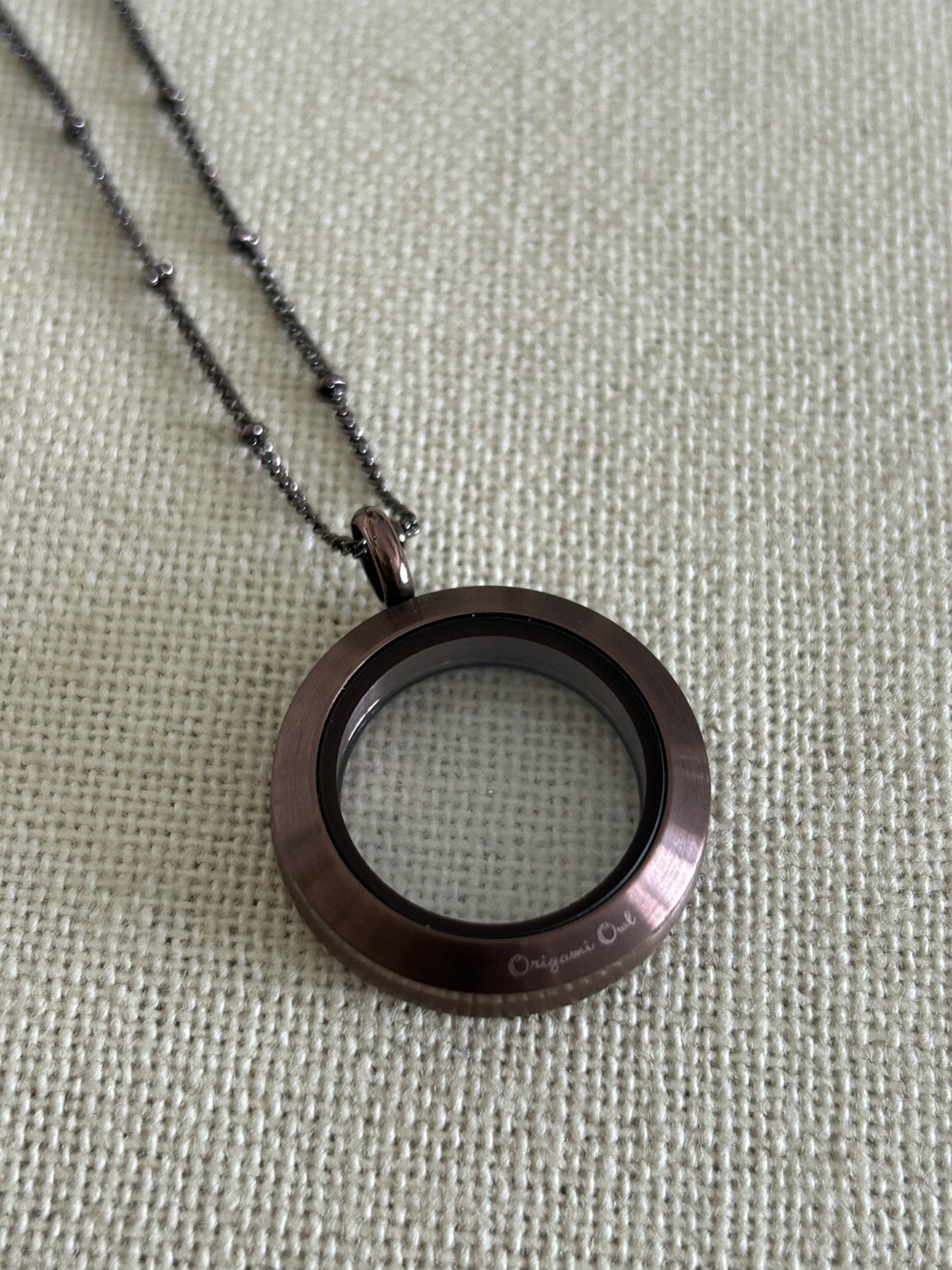 Origami Owl Medium Chocolate w/Metallic Crystals Twist Locket & Chain Set “New”