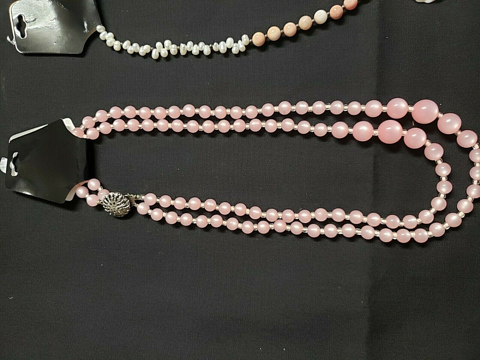 Lot of 3 Necklaces of flowers and imitation pearls, with Beautiful Ornaments
