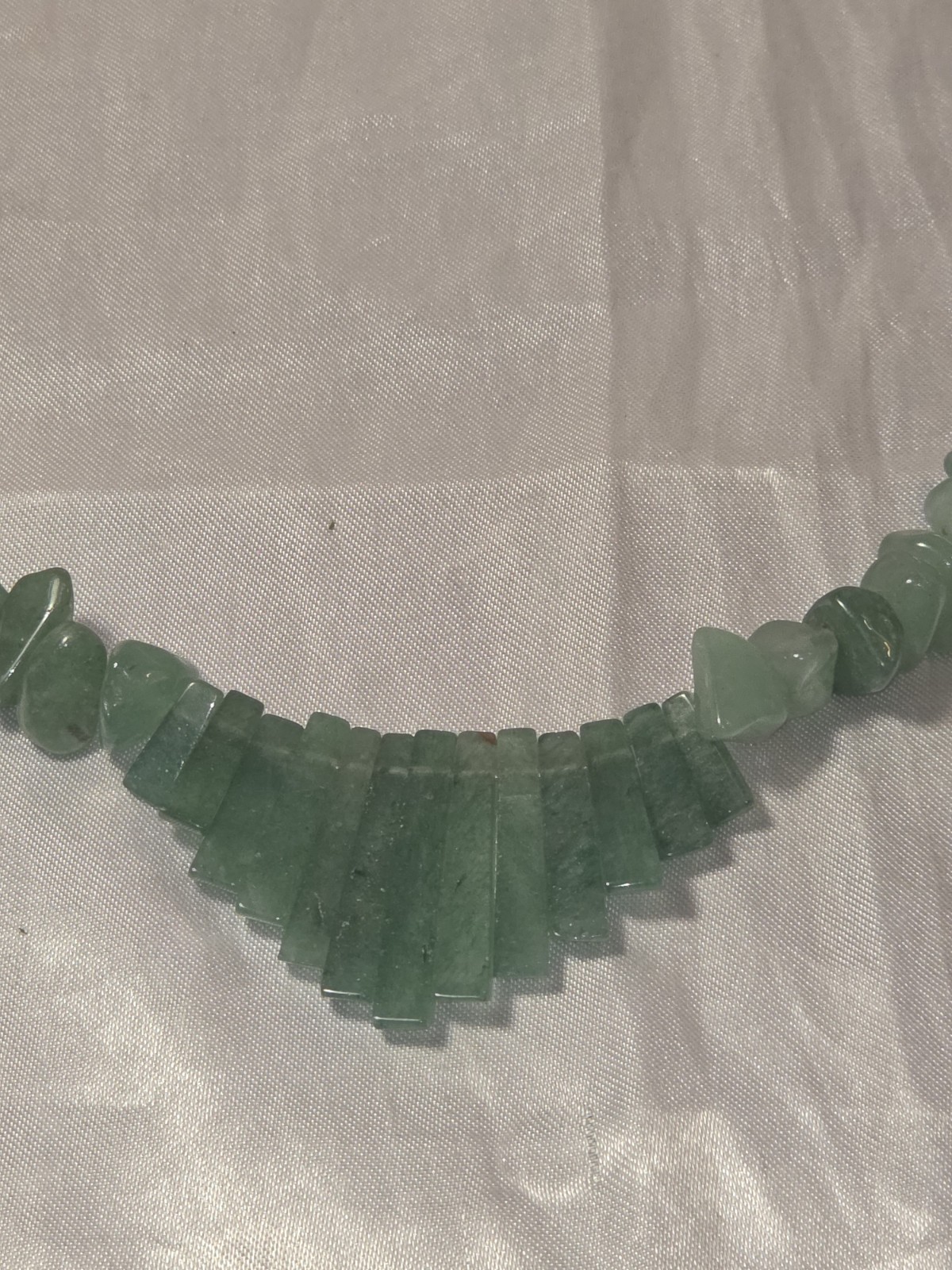 Vintage Green Fluorite / Aventurine Gemstone Graduated Bib Necklace, 18 inch