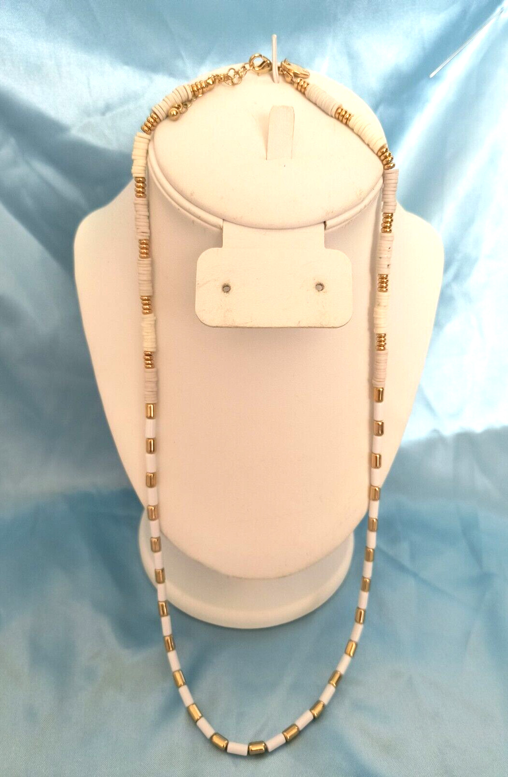 Aeropostale Necklace White and Gold Color Acrylic Beads Appx 24 inches Long