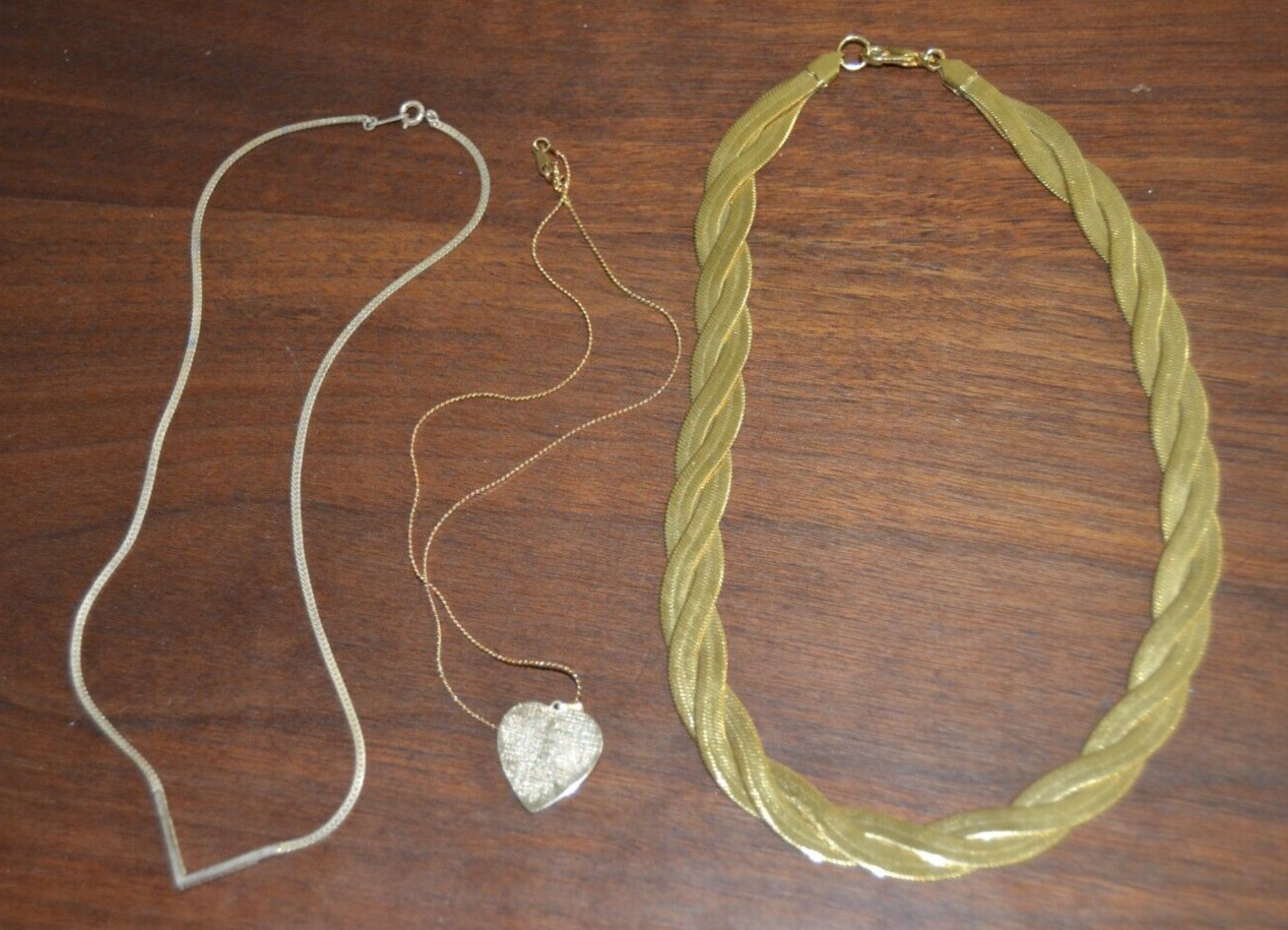 AVON Heart Pendant Necklace Gold-tone Vintage Y2K Lot of 3 Length Varies