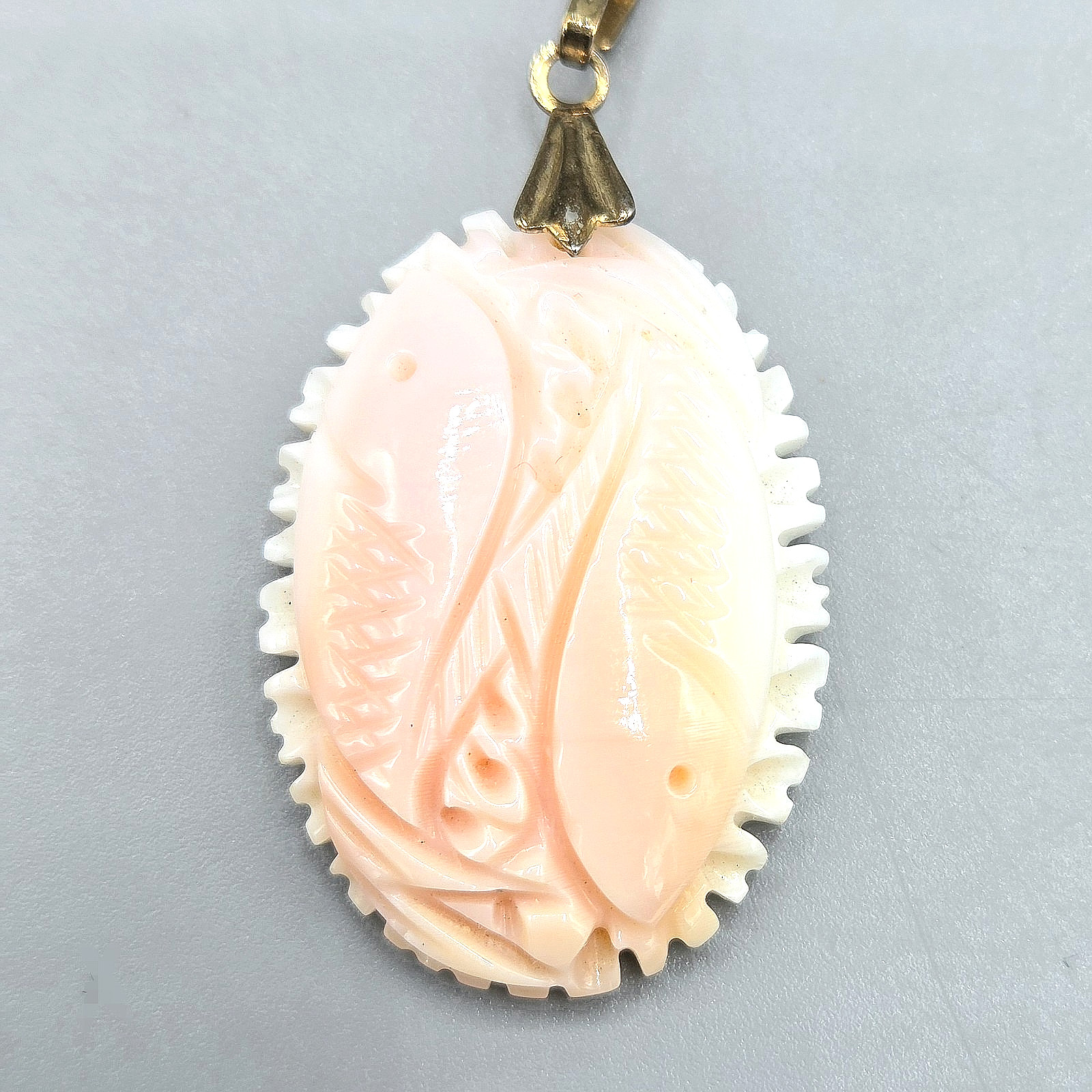 Vintage Carved Pink Conch Shell Pisces Fish Pendant 14k GF Chain Necklace 16″