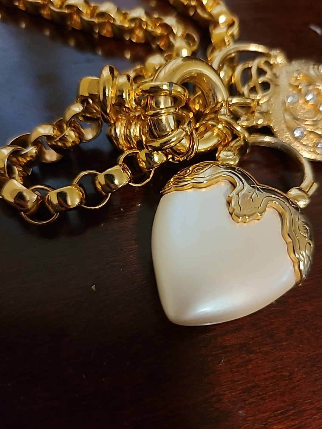 Signed Joan Rivers Chunky Rolo Chain 2 Heart Charm Pendant Necklace Joan Rivers