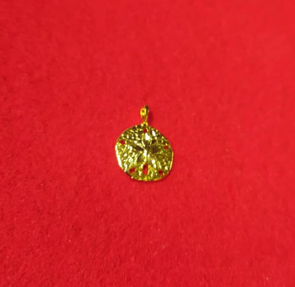 14KT GOLD PLATED SAND DOLLAR DIAMOND CUT CHARM – 2033