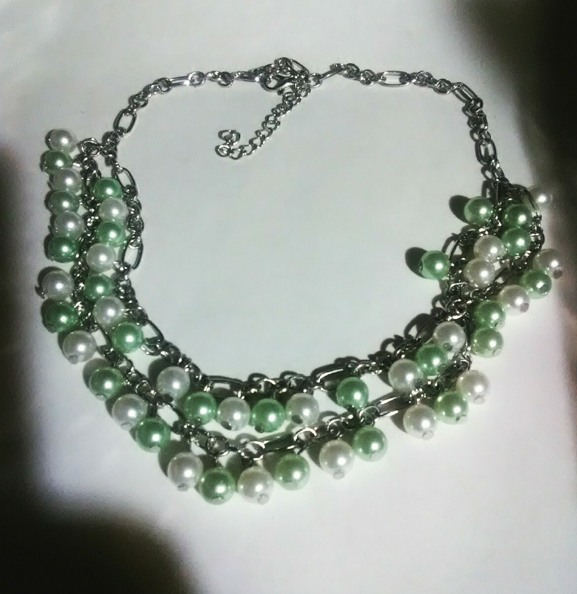 2 Layer Drops Faux PEARL Necklace Green & White great for Christmas or anytime