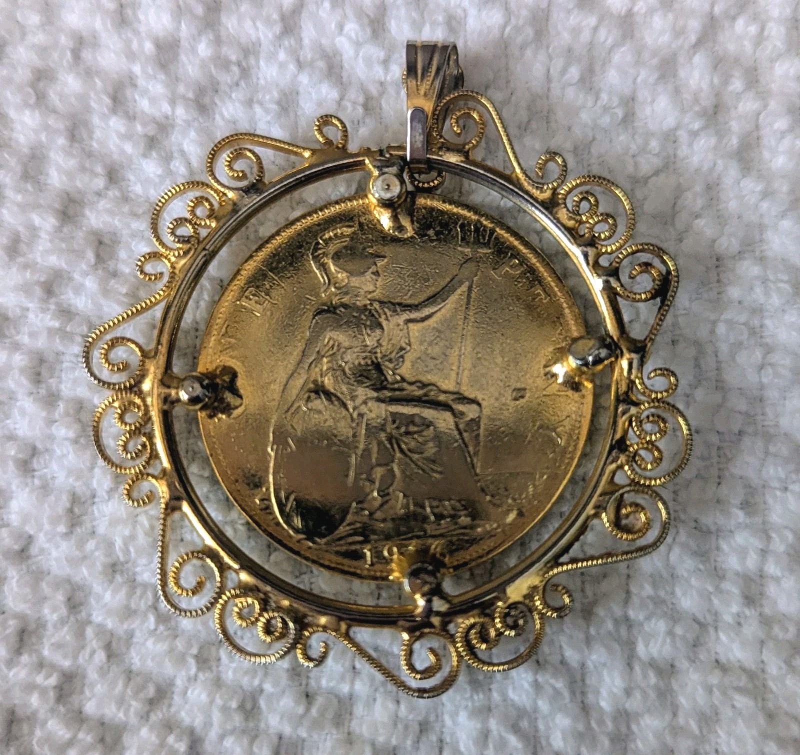 1916 Gold Plated English Penny King George Front & Queen Victoria Back Pendant