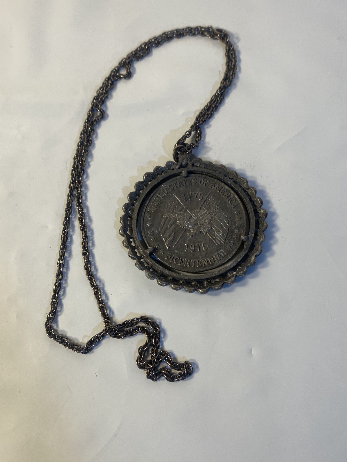 Liberty Bell Necklace Pewter Pendant 1776 – 1976 US Bicentennial Medallion