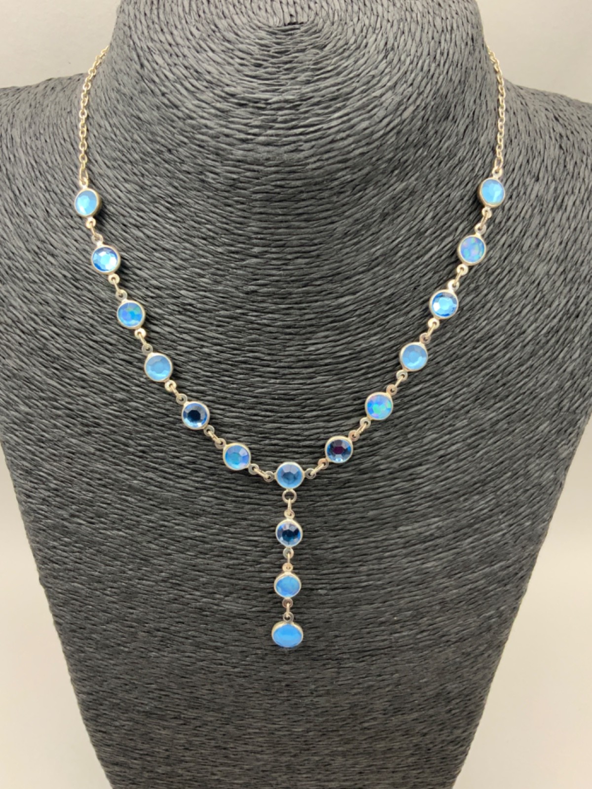 Vintage Blue Bezel Lariat Necklace Silver Tone Metal Glass 18cms
